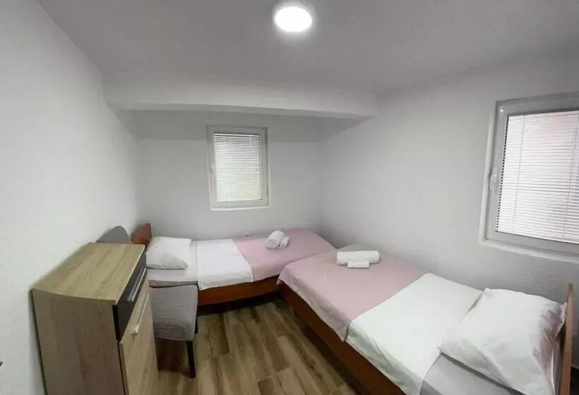 پانسیون Rio Apartmani