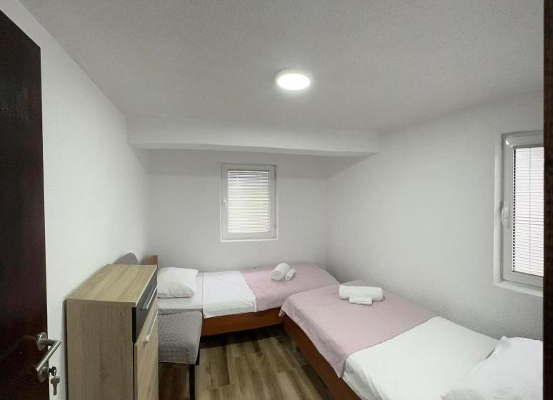 پانسیون Rio Apartmani