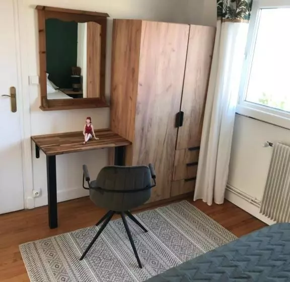 پانسیون Sangatte Guest House Studio Terrace Seafront