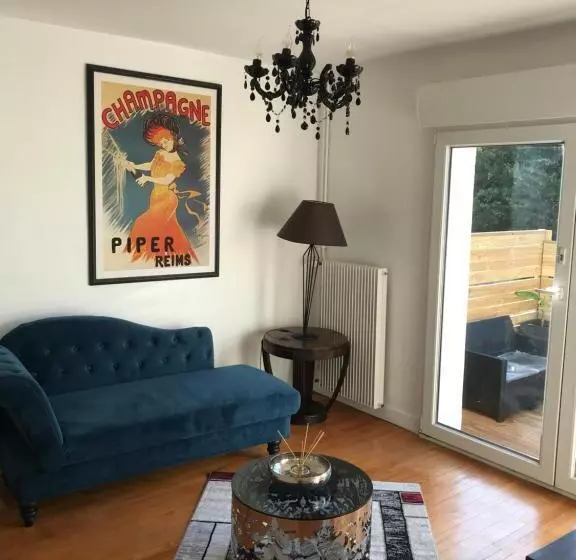 پانسیون Sangatte Guest House Studio Terrace Seafront