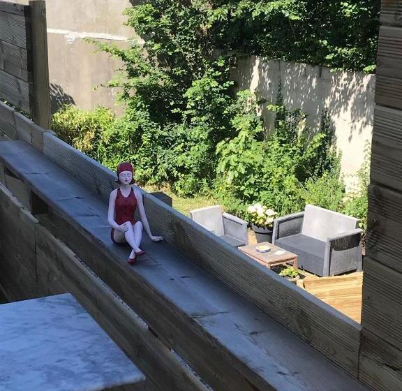 Pension Sangatte Guest House   Studio Terrace   Seafront