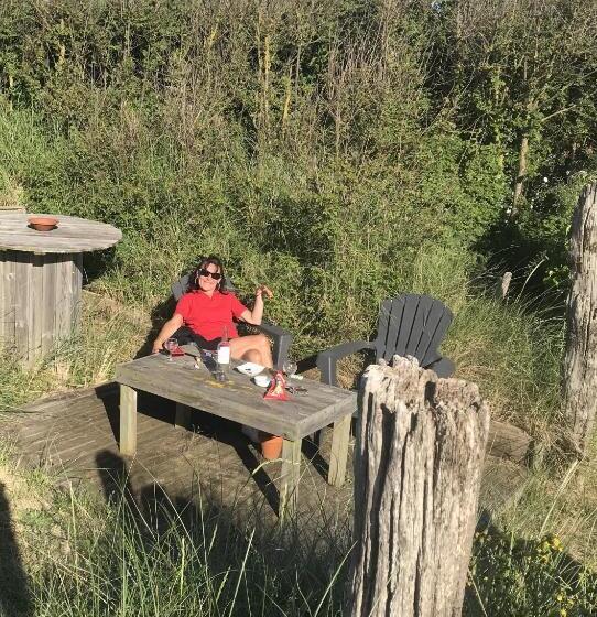 Pension Sangatte Guest House   Studio Terrace   Seafront