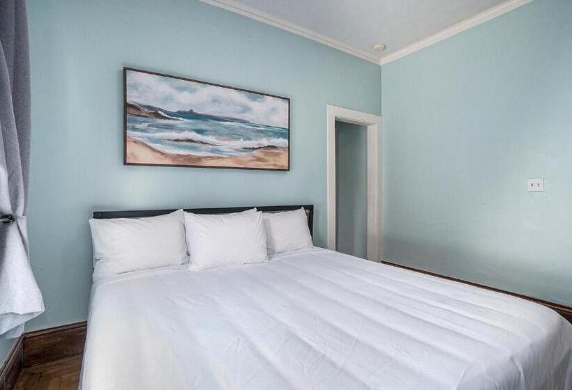 The Grand Inn Apartment Hotel 200