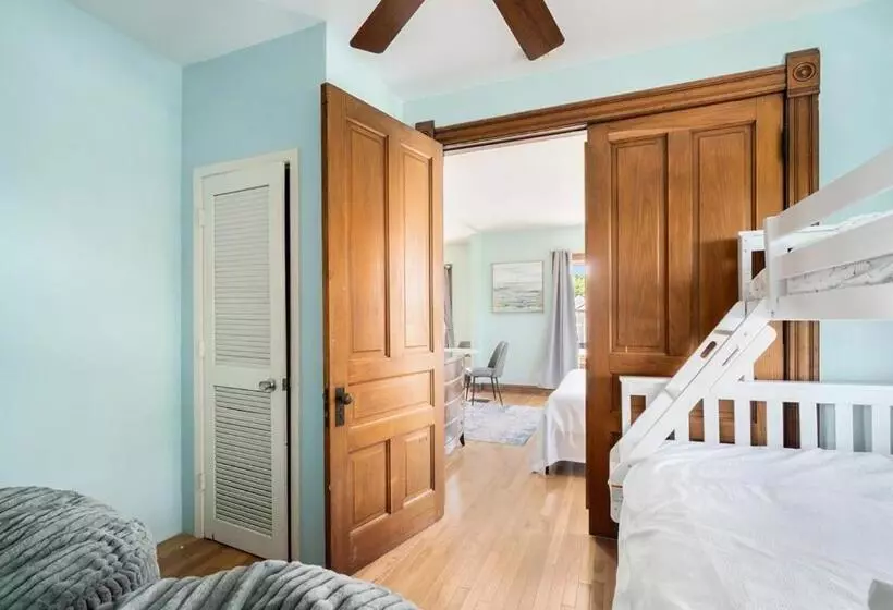 The Grand Inn Apartment Hotel 200