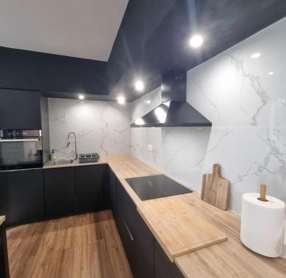 تختخواب و صبحانه Maison Centre Ville Avec Jardin