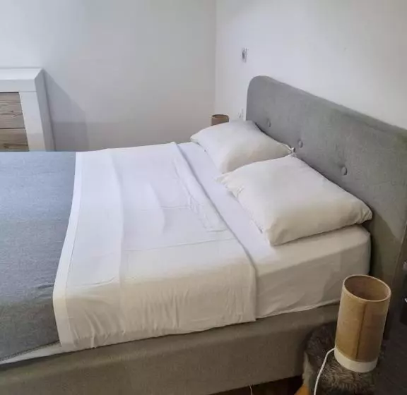 تختخواب و صبحانه Maison Centre Ville Avec Jardin