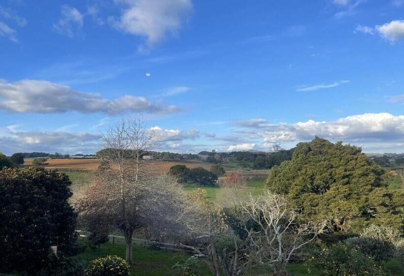 مبيت وإفطار The Loft At Henton Lodge