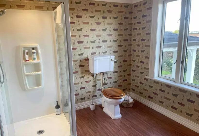 Aamiaismajoitus (B&B) The Loft At Henton Lodge