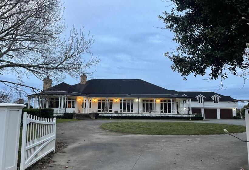 مبيت وإفطار The Loft At Henton Lodge