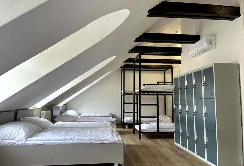 Hostel Waltz