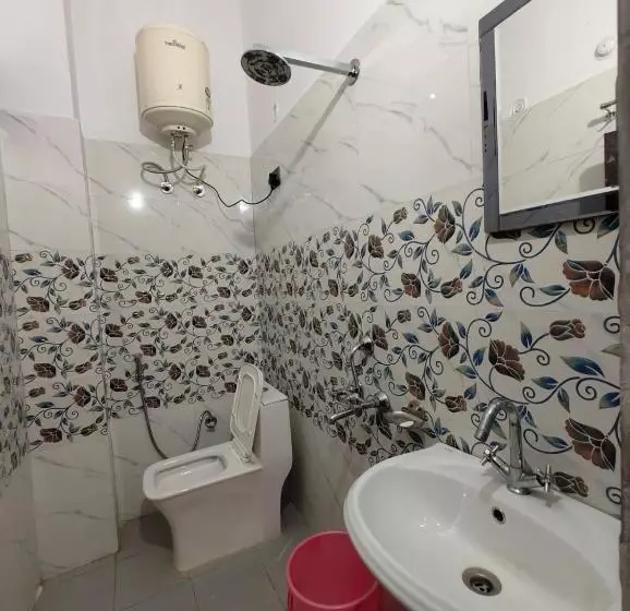 Hotelli Abhishek Guest House