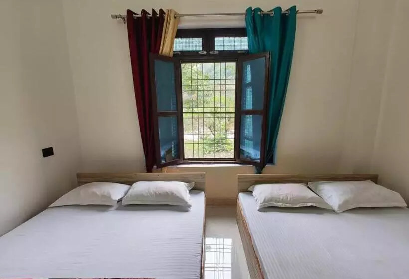 Hotelli Abhishek Guest House