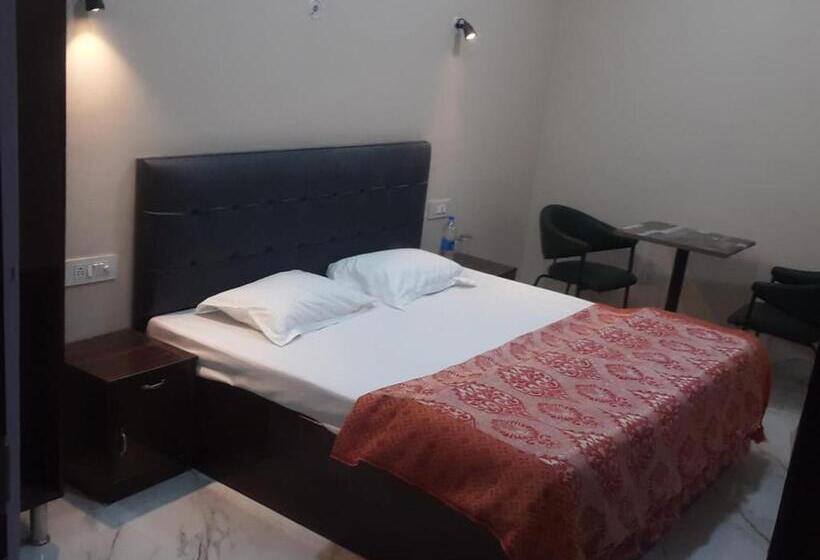 호텔 Prakesh Paradise