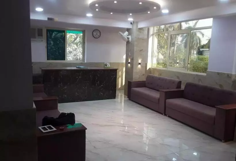 Hotelli Prakesh Paradise