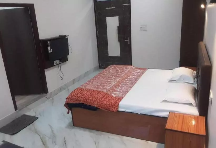 Hotelli Prakesh Paradise