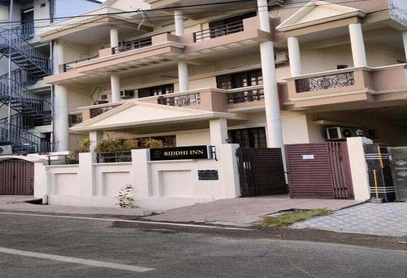 هتل Riddhi Inn