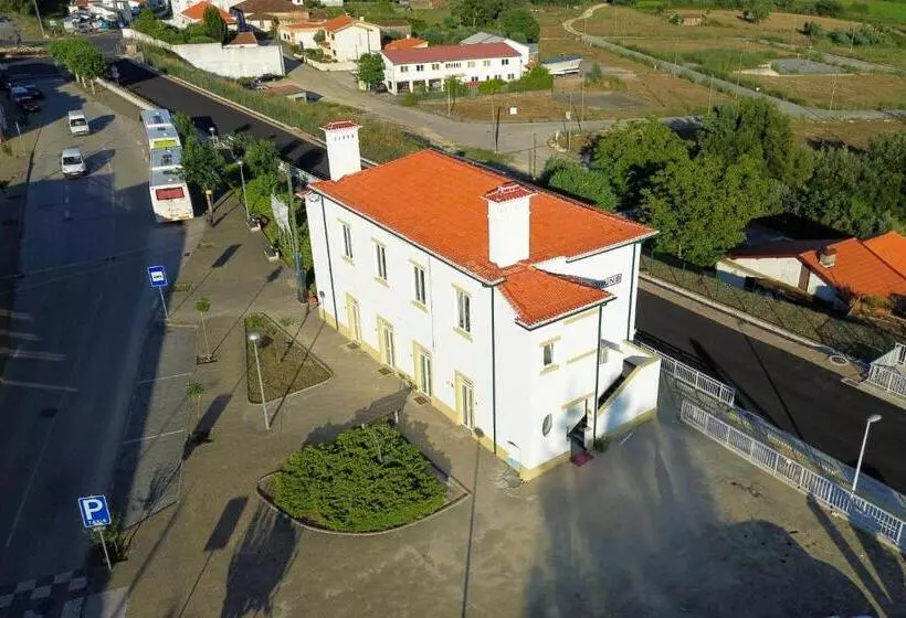 Hotelli Serpins Estação Al