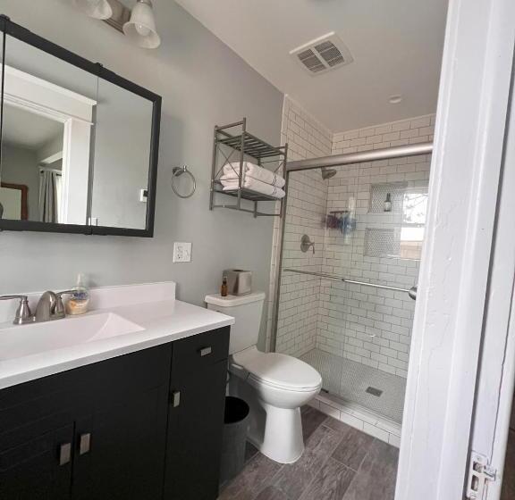 Hudson House Bed And Breakfast