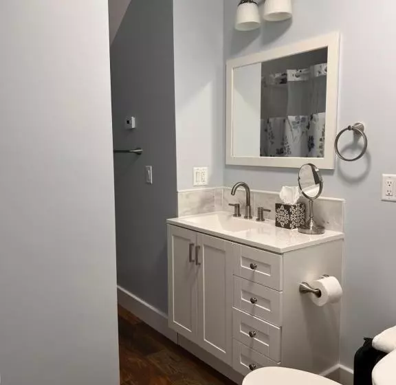 Hudson House Bed And Breakfast