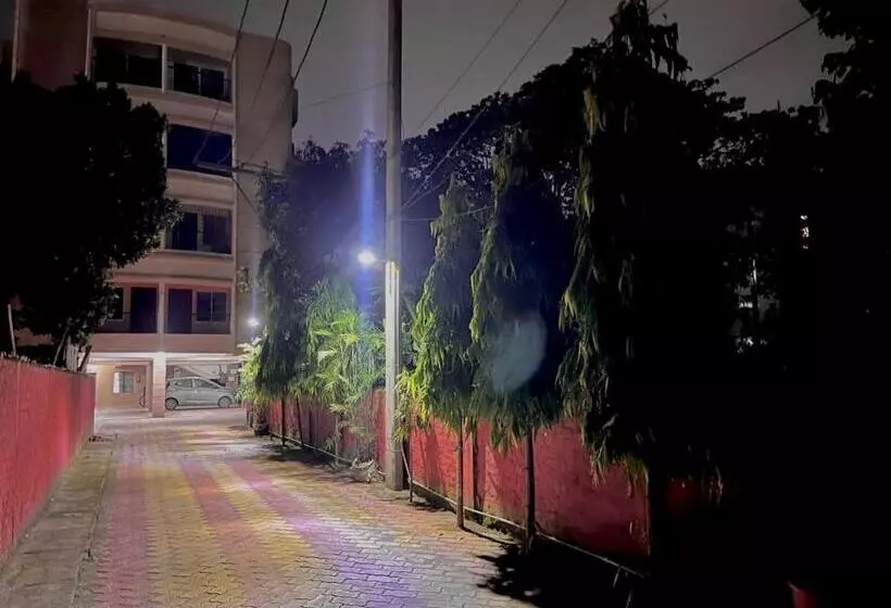 ペンション Urban Oasis A Boutique Inn 50 Meter Away From Gnrc Hospital Six Mile