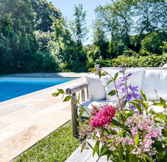 צימר Domaine De Pragelier,la Boulangerie