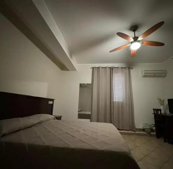 Aamiaismajoitus (B&B) Freya Rooms