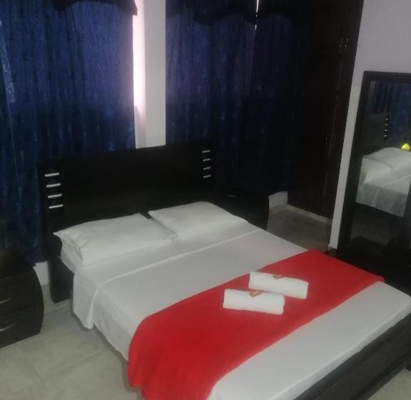 تختخواب و صبحانه Hostal Donde Alejo