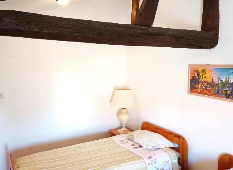 تختخواب و صبحانه Le Grand Logis