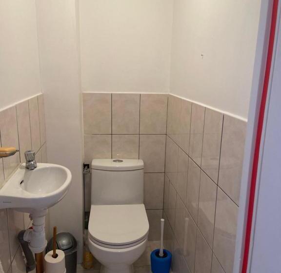 تختخواب و صبحانه Le Grand Logis