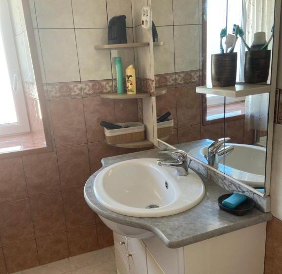 تختخواب و صبحانه Le Grand Logis