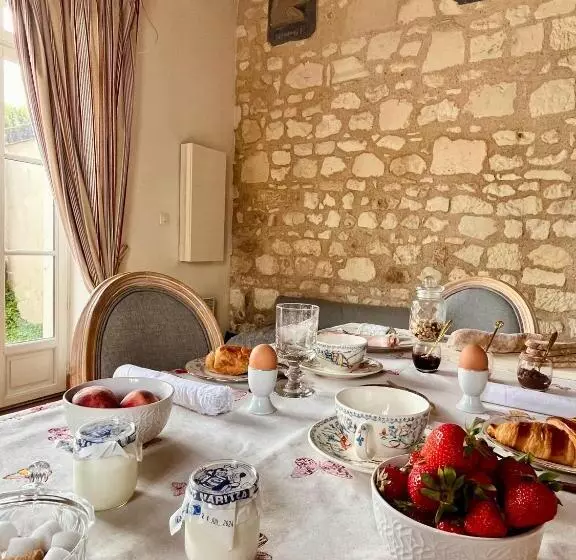 Aamiaismajoitus (B&B) Maison Adrienne