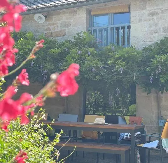 Aamiaismajoitus (B&B) Sous La Glycine