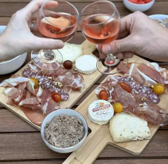 Aamiaismajoitus (B&B) Sous La Glycine