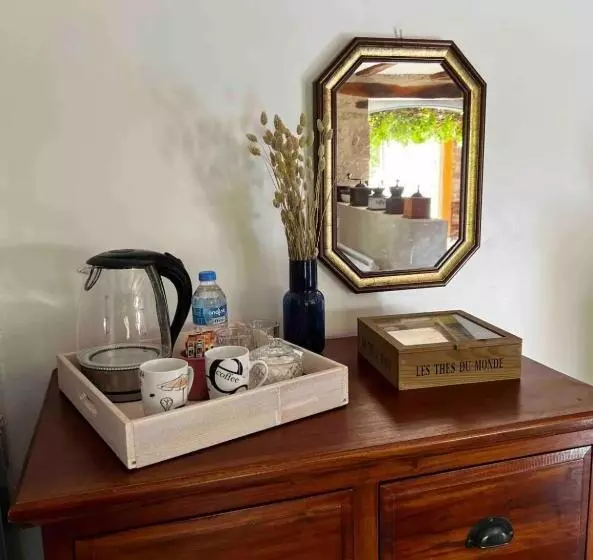 Aamiaismajoitus (B&B) Sous La Glycine