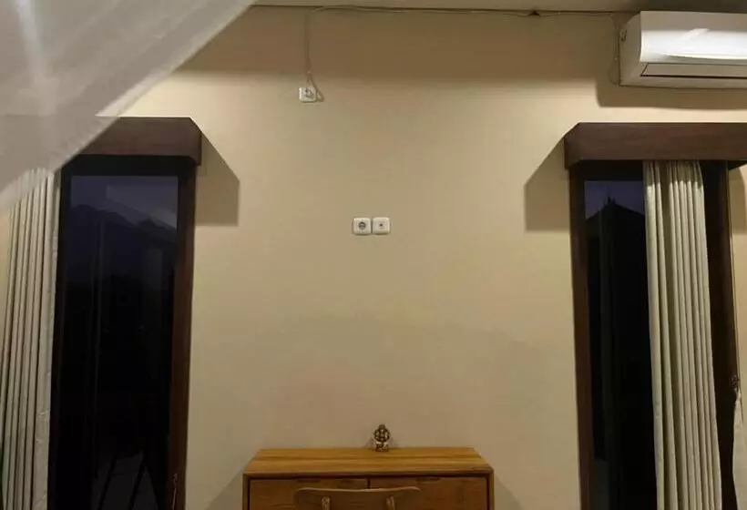 ベッドアンドブレックファースト Wardanavilla