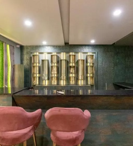 Hotel 7 Pm