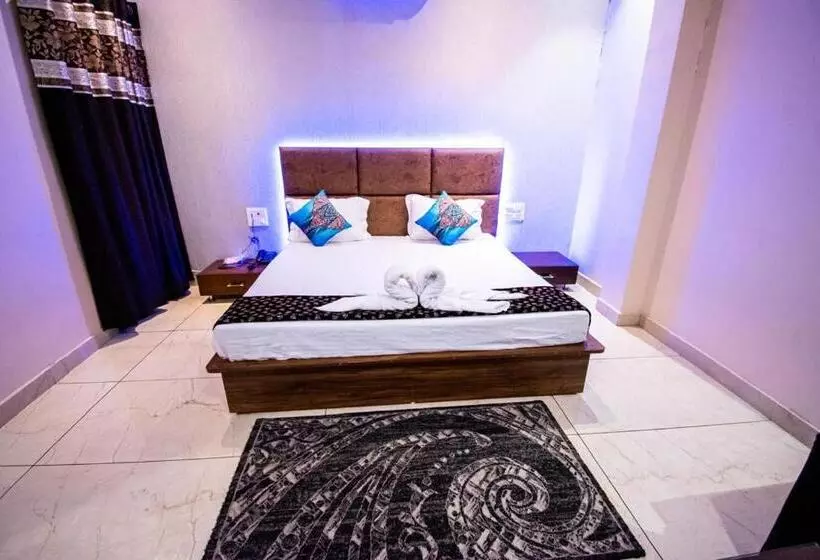 Hotel 7 Pm