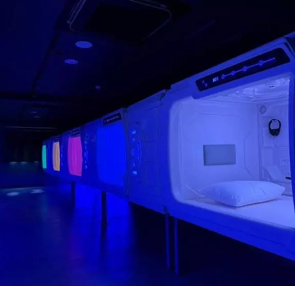 Kapselihotelli Galaxy Pod