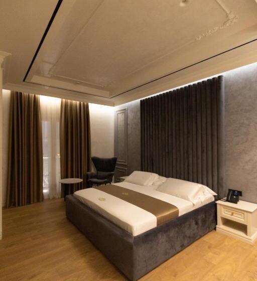 هتل King & Queen Boutique