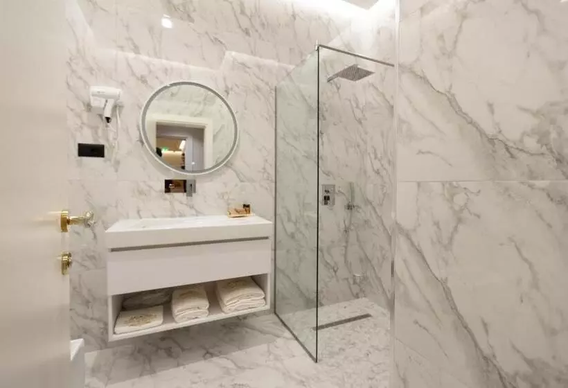 ホテル King & Queen Boutique