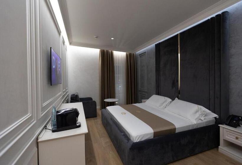 هتل King & Queen Boutique