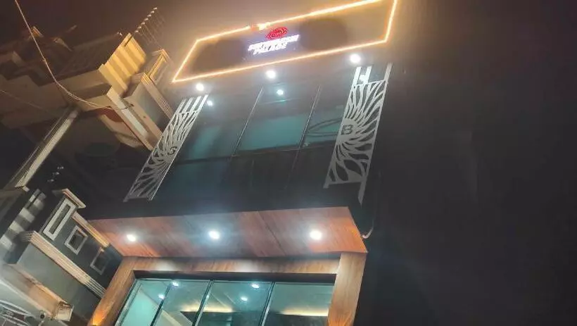 Super Hotel O Suryavanshi Palace