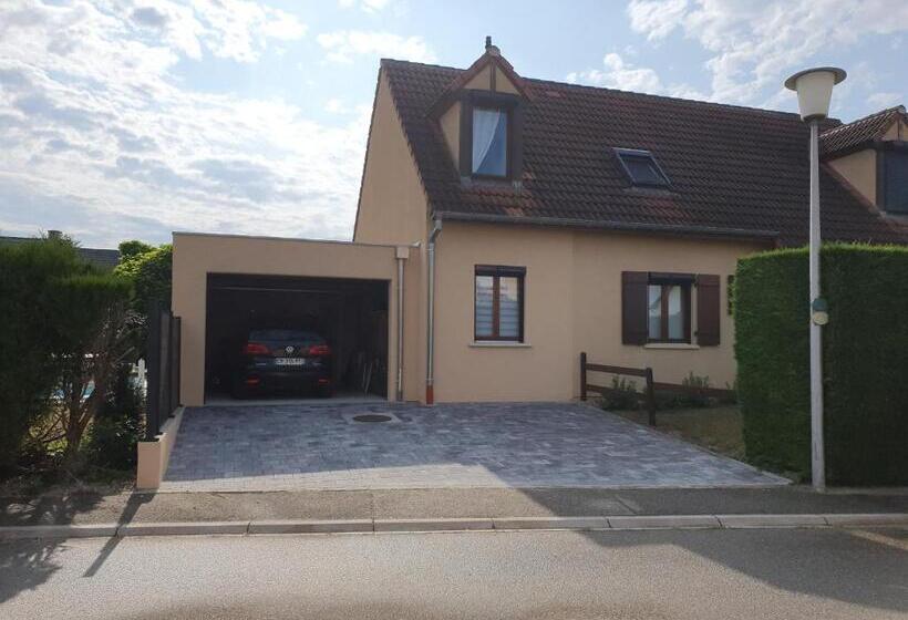 פנסיון Chez Serge Et Francine