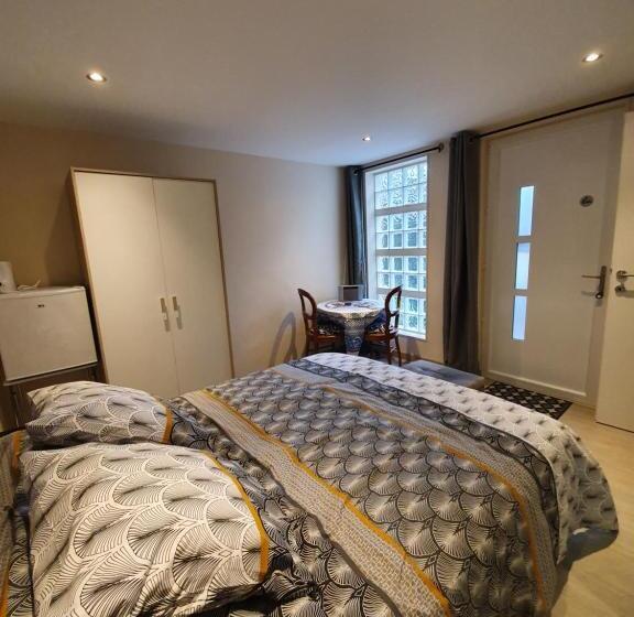 פנסיון Chez Serge Et Francine