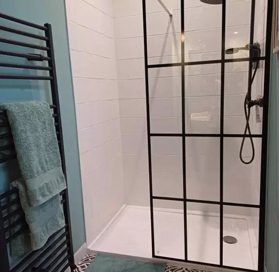 ペンション Crescent House