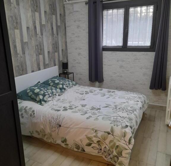 پانسیون Gite Au Reflet D Auvers