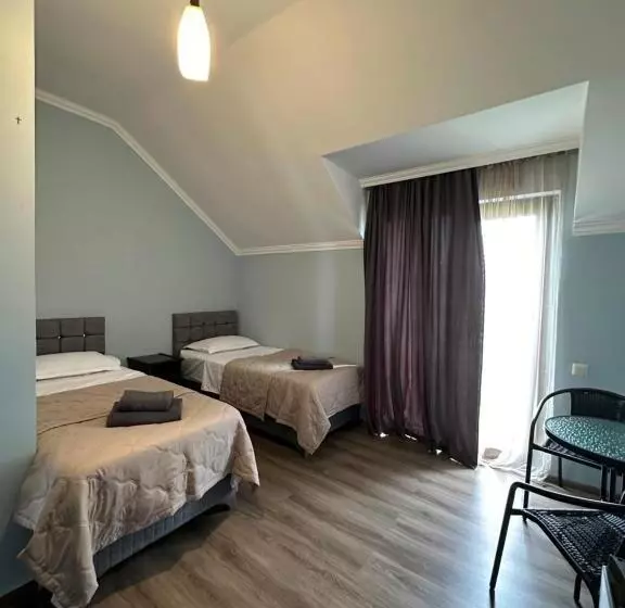 پانسیون Guest House Vache