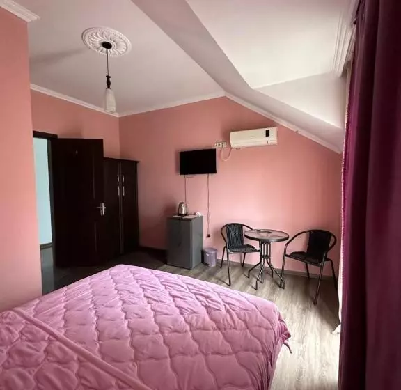 پانسیون Guest House Vache