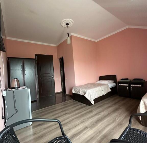 پانسیون Guest House Vache