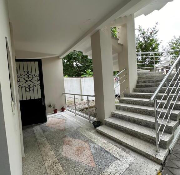 پانسیون Guest House Vache